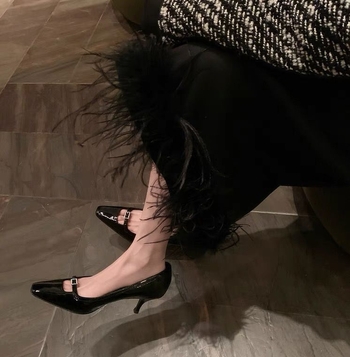 Pantofi cu toc înalt pentru femei: vârf pătrat, partea superioară din microfibră, toc de 6–8 cm