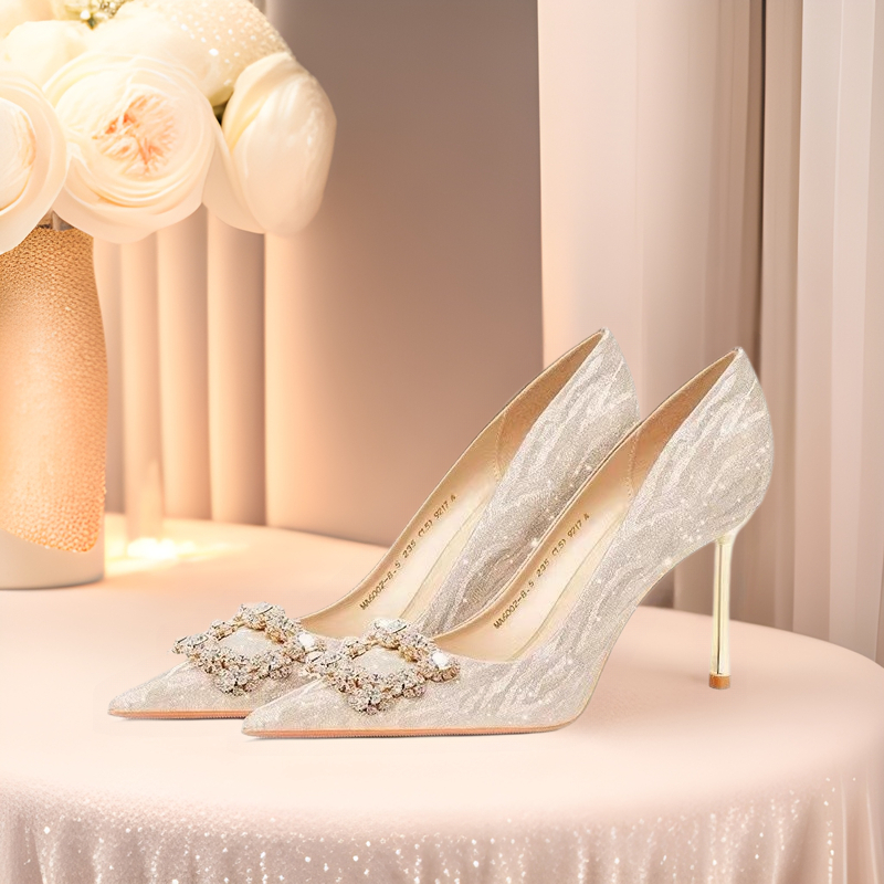 Női menyasszonyi cipők, hegyes orr, 6–8 cm sarkú, PU felsőrész, PU talpbetét, gumi talp