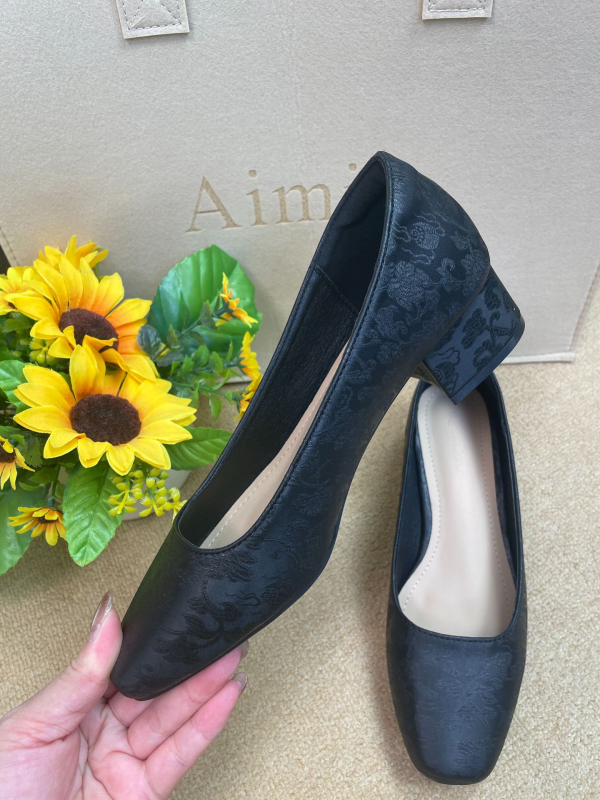 Pantofi dama cu nas pătrat și cataramă pătrată, partea superioară din fibre sintetice, talpă din cauciuc, căptușeală PU, toc mediu 3–6 cm