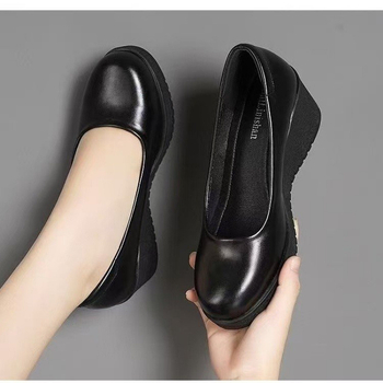 Pantofi dama din PU pe platformă (wedges) cu vârf rotund, talpă din cauciuc, toc mediu 3–6 cm, design slip-on