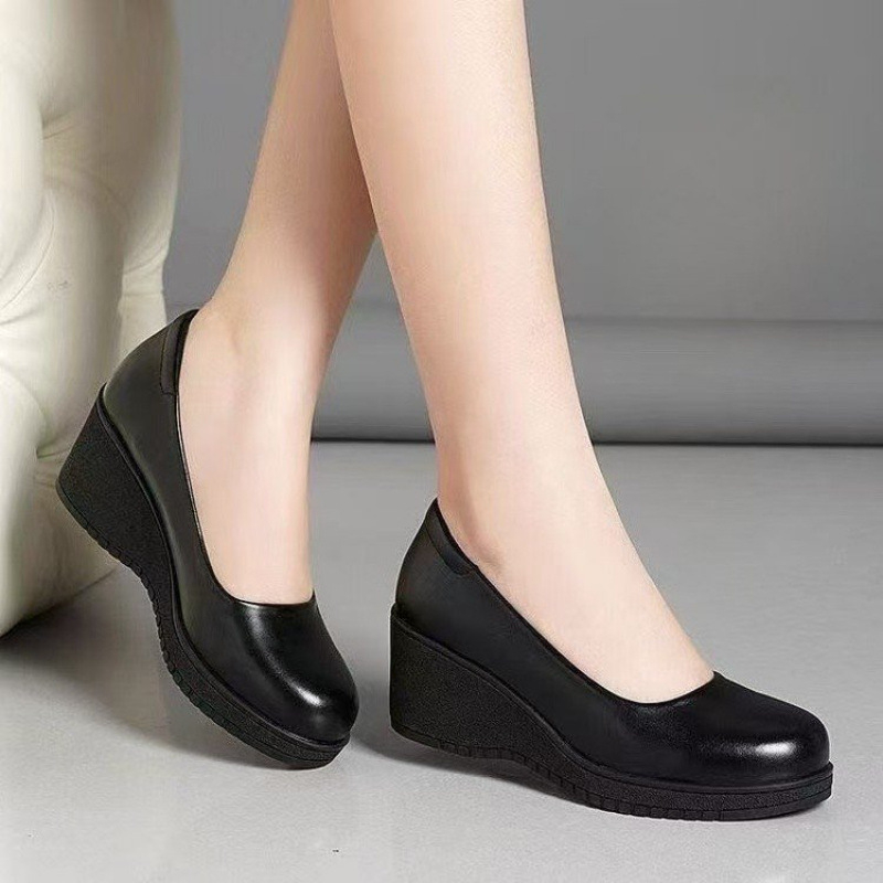 Pantofi dama din PU pe platformă (wedges) cu vârf rotund, talpă din cauciuc, toc mediu 3–6 cm, design slip-on