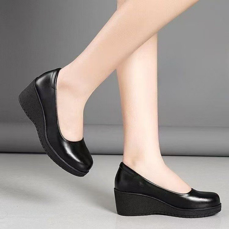 Pantofi dama din PU pe platformă (wedges) cu vârf rotund, talpă din cauciuc, toc mediu 3–6 cm, design slip-on