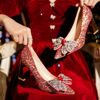 Pantofi de mireasă cu vârf ascuțit, PU partea superioară, talpă din cauciuc, toc gros 6–8 cm, stil sexy