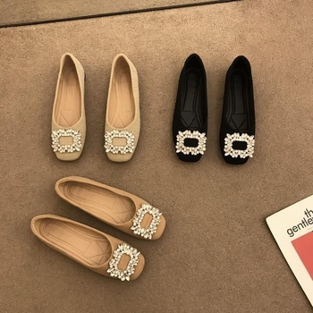 Dámske ploché loaferky s štvorcovým nosom, svrchnok z mikrovlákna, gumová podrážka, slip-on, nízky podpätok do 3 cm, vnútorná podšívka z mikrovlákna