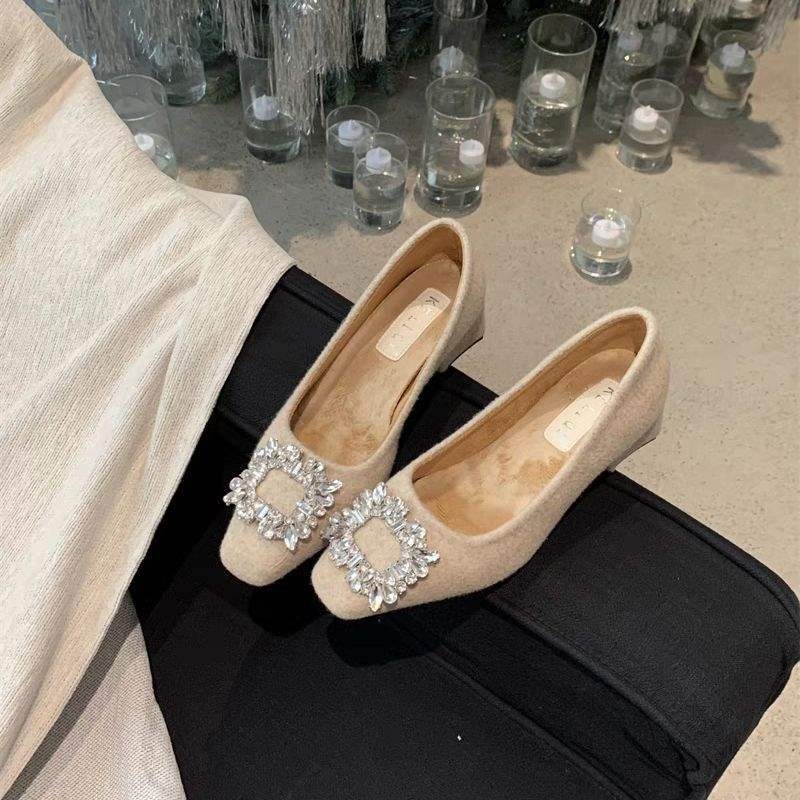 Minimalista női Mary Jane cipő, plüss bélés, filc felsőrész, alacsony sarok, slip-on