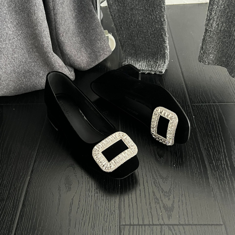 Ženske Mary Jane cipele sa kristalima, gornji materijal: Super fiber, visina peta: srednja 3–6 cm, oblik peta: debeli, kopčanje: Velcro, uložak: PU