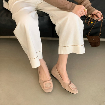 Παπούτσια Mary Jane — Στρογγυλή μύτη, Άνω μέρος συνθετικό δέρμα, Ύψος τακουνιού 3-6 εκ, Πέλμα από γνήσιο μαλλί προβάτου