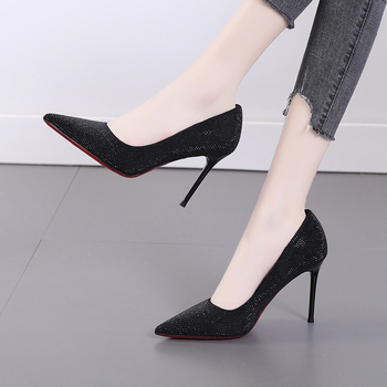 Ženske visoke potpetice s oštrim vrhom, peta preko 8 cm, stil stiletto, PU gornji dio, gumeni potplat
