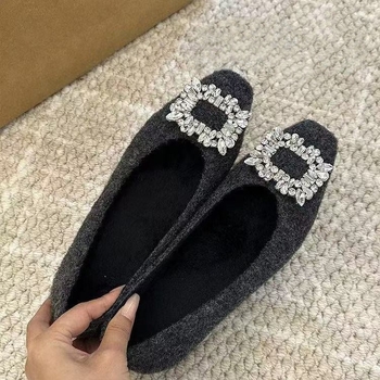 Pantofi femei din piele întoarsă cu cataramă pătrată, vârf rotund, toc 3–6 cm, căptușeală din blană artificială, talpă TPU