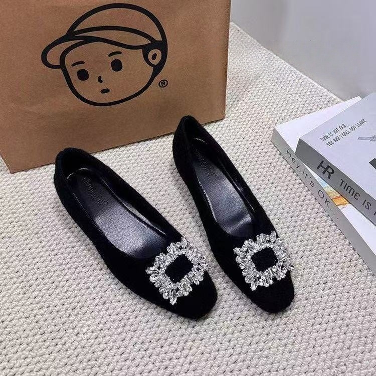 Pantofi femei din piele întoarsă cu cataramă pătrată, vârf rotund, toc 3–6 cm, căptușeală din blană artificială, talpă TPU