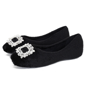 Cipele balerinke s ravnim dnom, kvadratni vrh prstiju, gornji dio od sintetičkog pliša, podstava od sintetičkog kratkog pliša, gumeni potplat