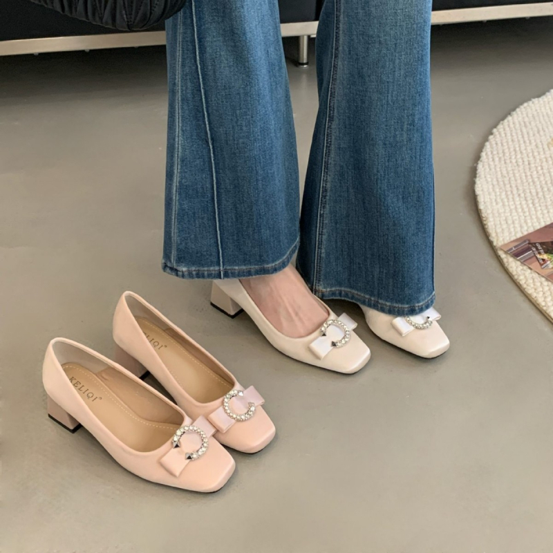 Pantofi Mary Jane cu vârf pătrat, partea superioară din mătase, toc gros mediu (3-6 cm), design cu partea superioară joasă, talpă PU.