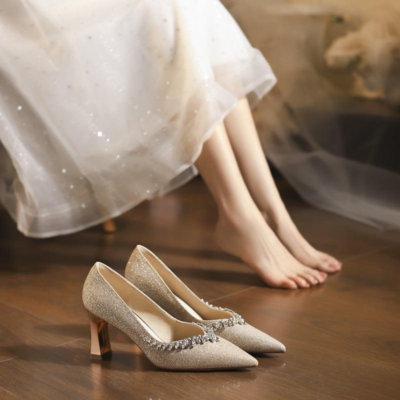 Γαμήλιες γόβες με μυτερό δάχτυλο, γαλλικό στυλ, στρας, χοντρό τακούνι 6–8 εκ