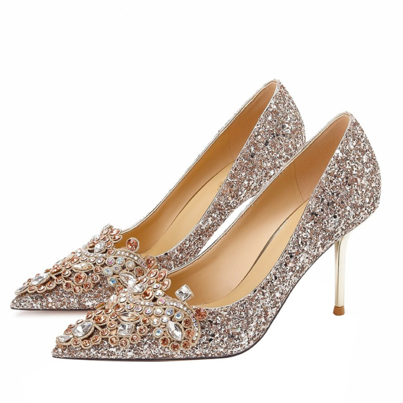 Ženske svadbene cipele s oštrim nosom, glitter vamp, štikle stilettos, ulošak od prirodne kože, gumeni potplat