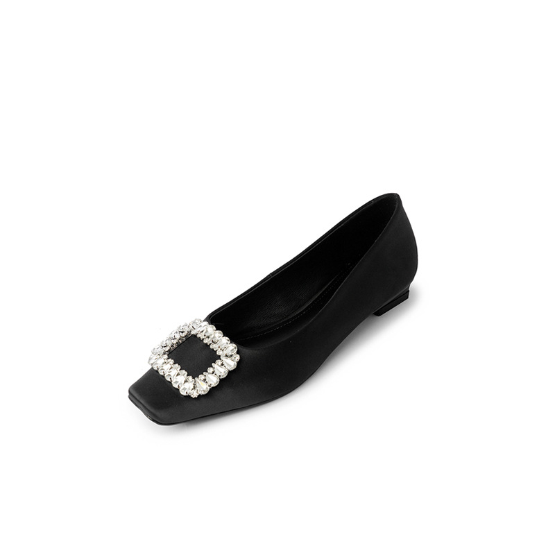 Ženske slip-on cipele s kvadratnim nosom, vrh od svile i kože, niski potplat ispod 3 cm, ulošak od prirodne kože