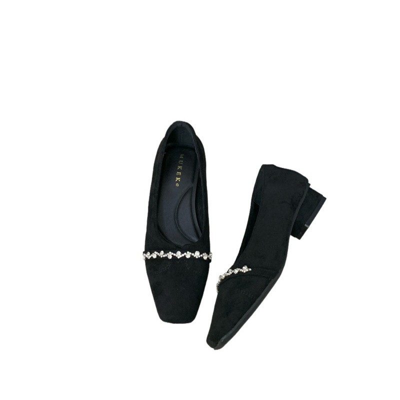 Ženske cipele s kvadratnim nosom od velura, slip-on, niski pet do 3 cm, srednje otvaranje 7–11 cm