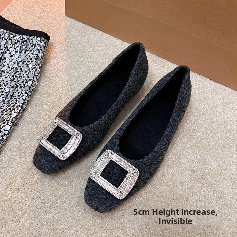 Dámske Mary Jane topánky, štvorcový nos, semišový vršok, podšívka z umelej plyše, stredná výška podpätku 3–6 cm