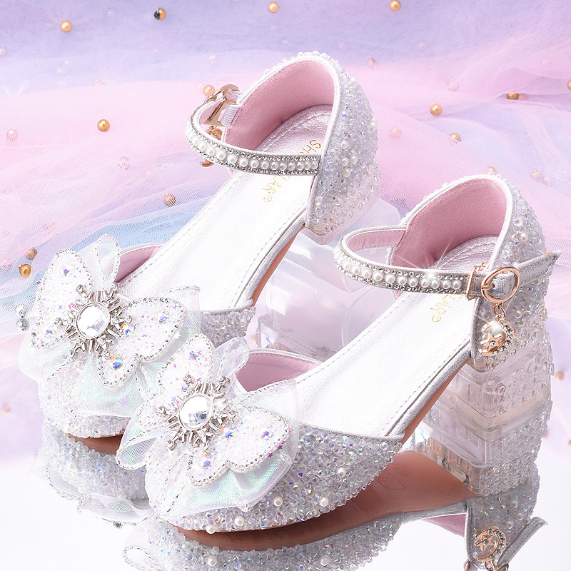 Mergaitėms skirti kristaliniai princesės bateliai, PU viršus, sagės užsegimas, PU vidus, gumos padas