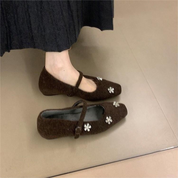 Pantofi Mary Jane pentru femei, cu înălțime internă ascunsă, din piele întoarsă, vârf pătrat, toc mic pătrat, închidere cu cataramă