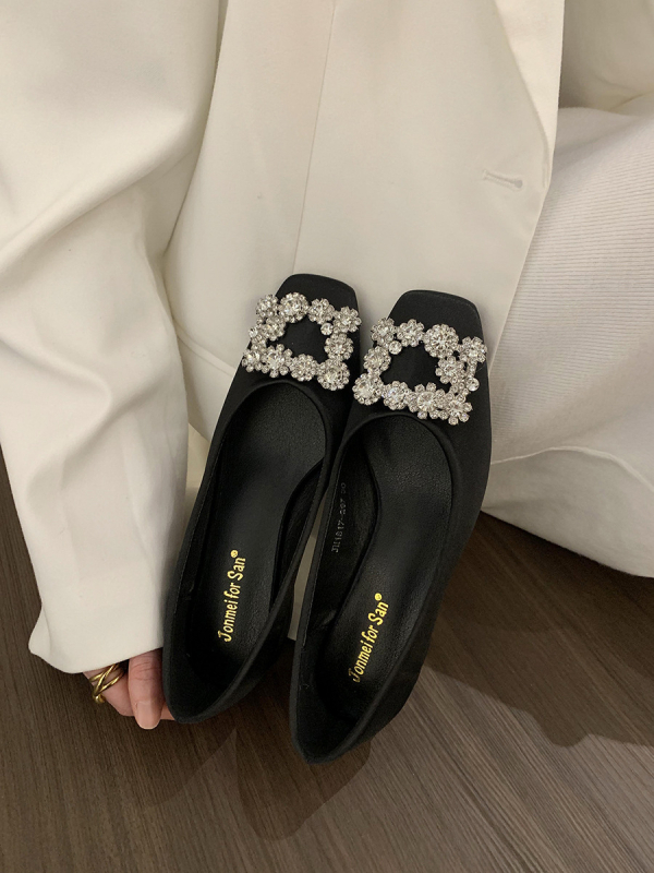 Mary Jane balerinke s četvrtastim vrhom, rhinestone ukras, niski debeli pet, gornji dio od super vlakna, gumeni potplat