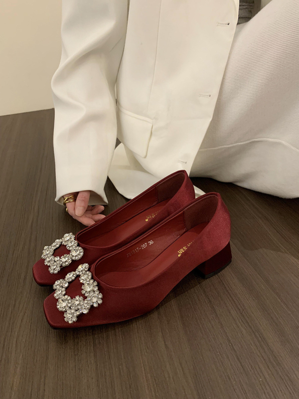 Mary Jane balerinke s četvrtastim vrhom, rhinestone ukras, niski debeli pet, gornji dio od super vlakna, gumeni potplat