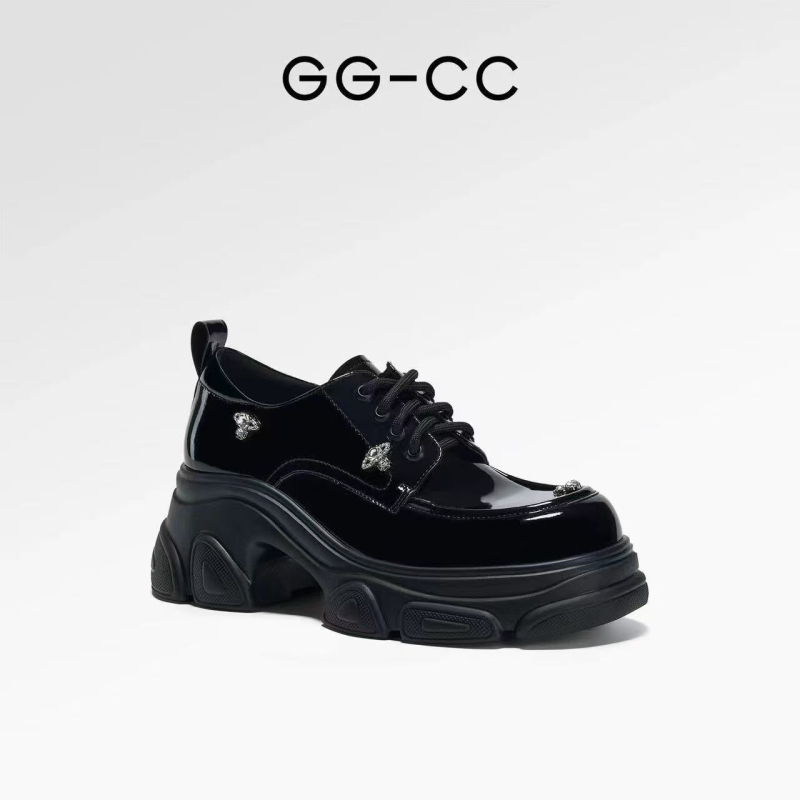 GGCC Galaxy Island ženske mokasine s okruglim vrhom, gornji dio koža tele, unutrašnji od ovčje kože, gumena potplat, debelo peto 6–8 cm