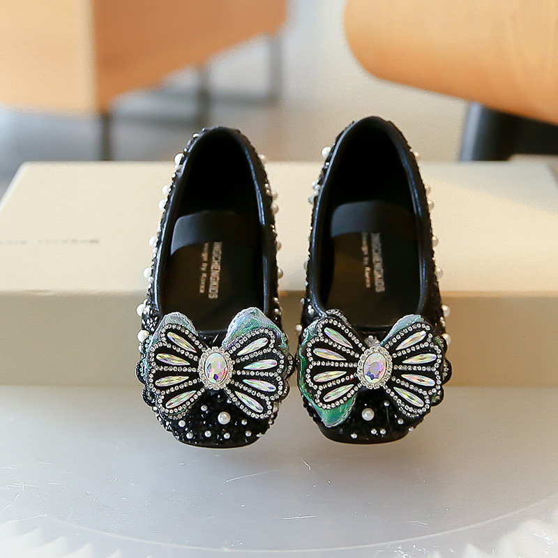 Mergaitei princesės batai – blizgi viršutinė dalis, PU vidus, PU įdėklas, gumos padas, elastinė juostelė