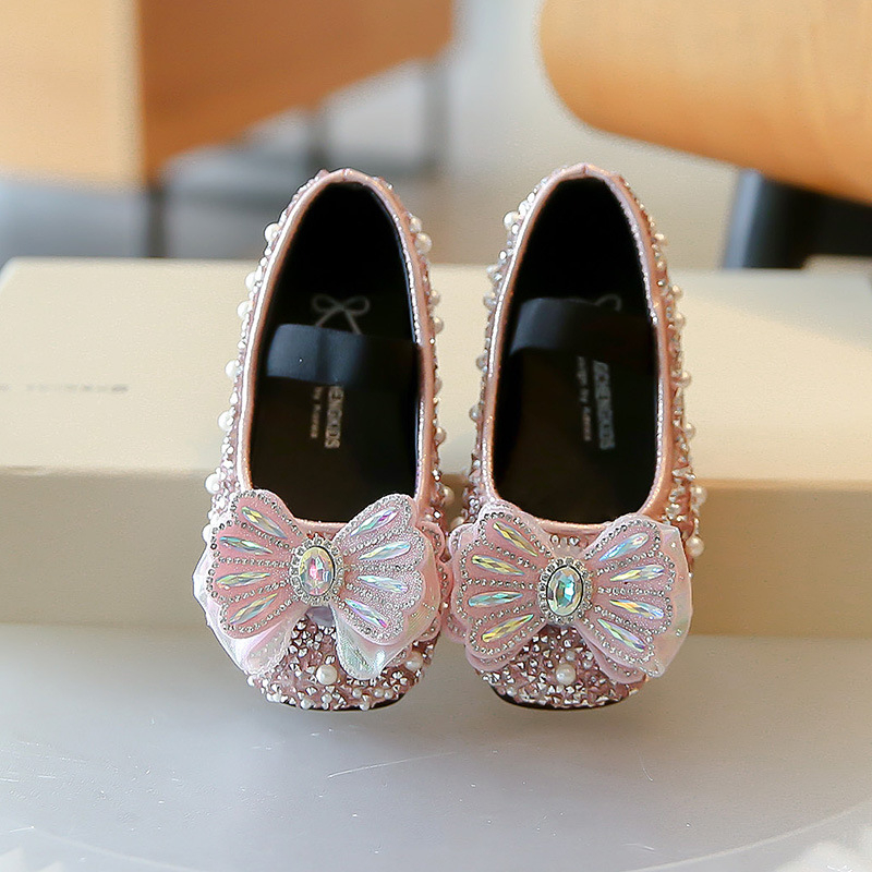 Mergaitei princesės batai – blizgi viršutinė dalis, PU vidus, PU įdėklas, gumos padas, elastinė juostelė