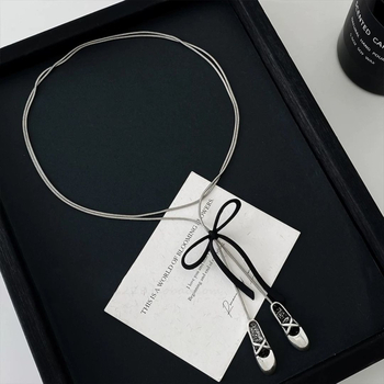 Colier cu funda de balet, rhinestones încrustate, tricotat manual, stil retro, origine Yiwu, Toamnă 2023