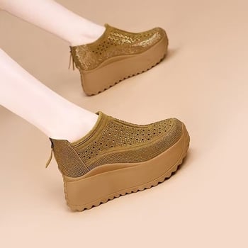 Ženské športové sandále, vrchná časť zo super vlákna, guľatý nos, zapínanie šnúrkami a zadným zipsom, 7 cm hrubá podrážka, platforma