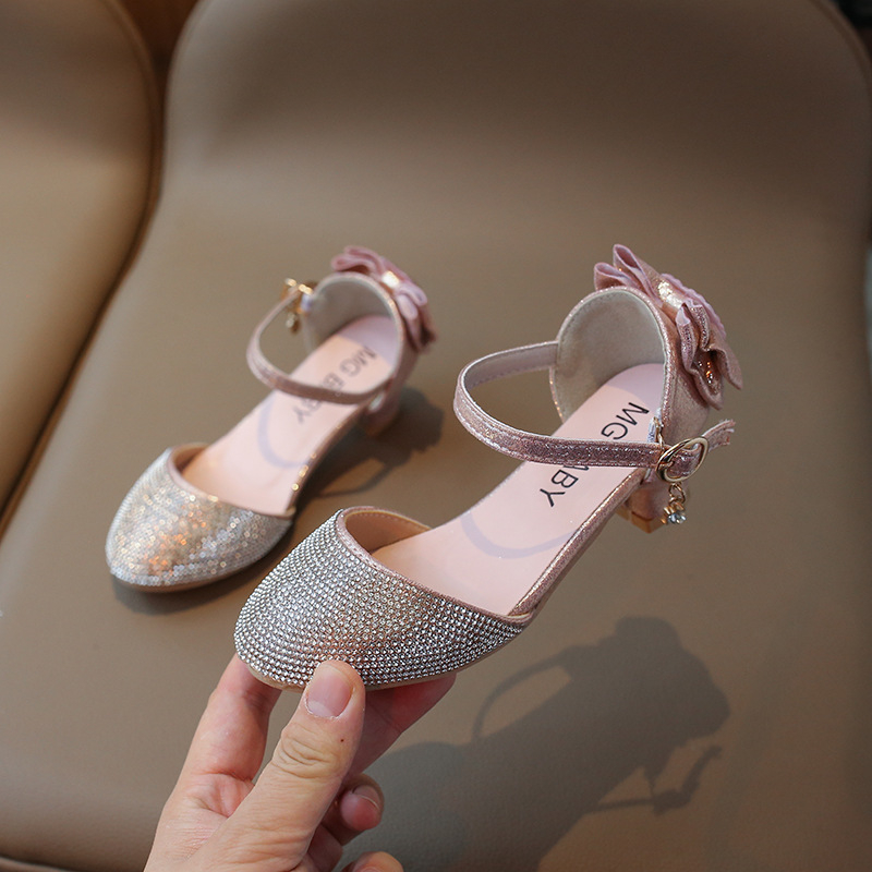 Детски обувки за момичета: PU горна част, PU стелка, гумена подметка, закопчаване с катарама