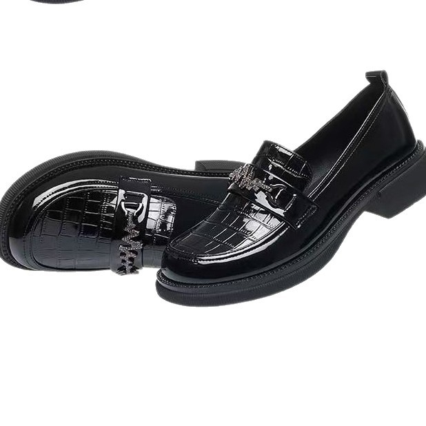 Ženske loafers od mekane koze, okrugli vrh, PU gornji dio, PU uložak, gumeni potplat, srednji debeli pet 3–6 cm, korejskog stila, lagane i udobne za svakodnevno nošenje.