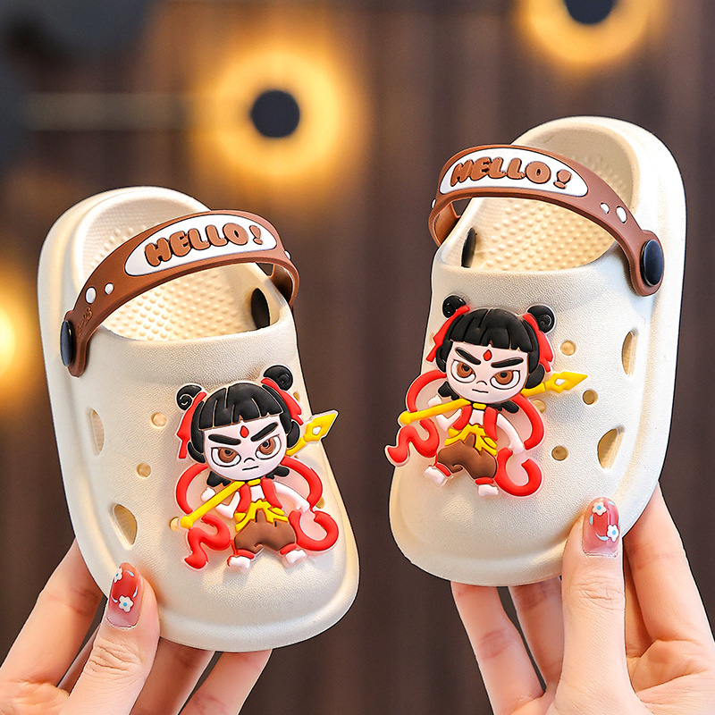 Șlapi de plajă Nezha perforați pentru copii și sugari, unisex, partea superioară din PVC, antiderapante, respirabili, stil desen animat, pentru toate sezoanele