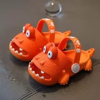 Sandale pentru copii în stil Crocs, model Cartoon, din PVC pentru partea superioară și talpă, respirante, impermeabile și antiderapante, unisex, pentru copii 1–6 ani