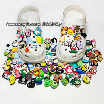 Crocs-stílusú cipővirágok és csatok, PVC DIY kiegészítők, modell HP, egész éves viselésre, más típusú cipőkhöz