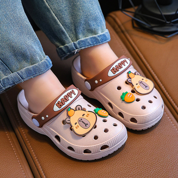 Lyukas gyerekcipő – Slip-On, Cartoon reliefes PVC felsőrész és talp, légáteresztő, csúszásmentes, masszázs, magasság növelő, nyári casual cipő