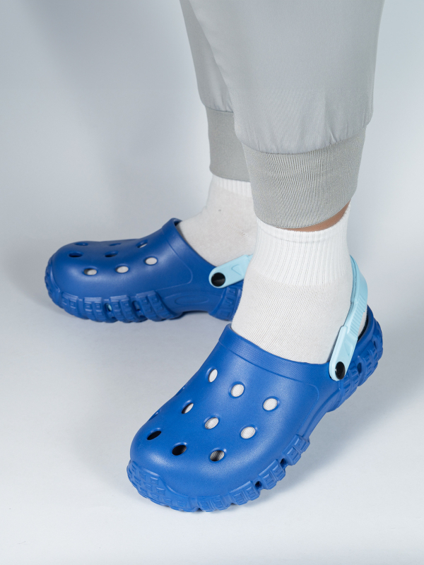 Crocs unisex din EVA pentru interior și exterior, impermeabile.