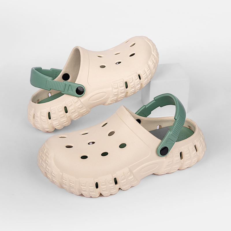 Crocs unisex din EVA pentru interior și exterior, impermeabile.
