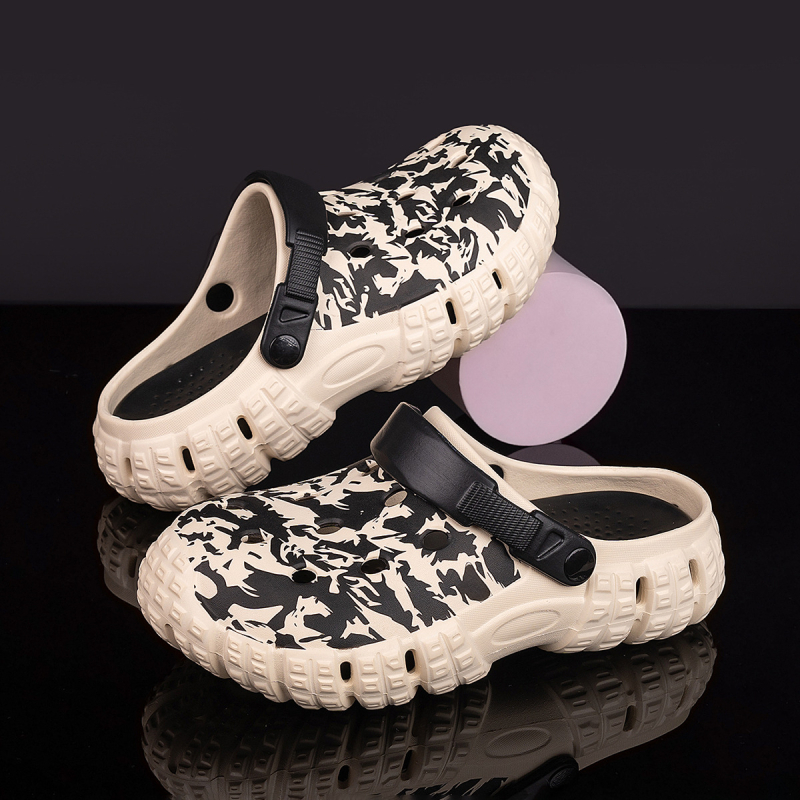 Crocs unisex din EVA pentru interior și exterior, impermeabile.