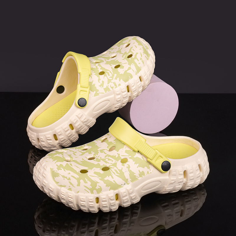 Crocs unisex din EVA pentru interior și exterior, impermeabile.