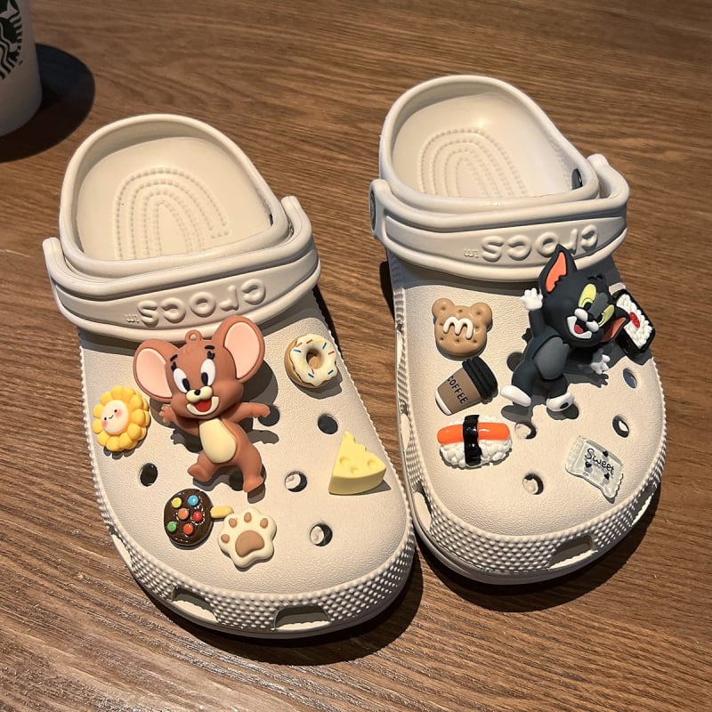 Crocs-stílusú papucsokhoz virágos készlet — rajzfilm virág dizájn, levehető; Modell: Shoe flower set; Alkalmas: szandálok, casual cipők, papucsok; Márka: Sister ye zi; Nyár.