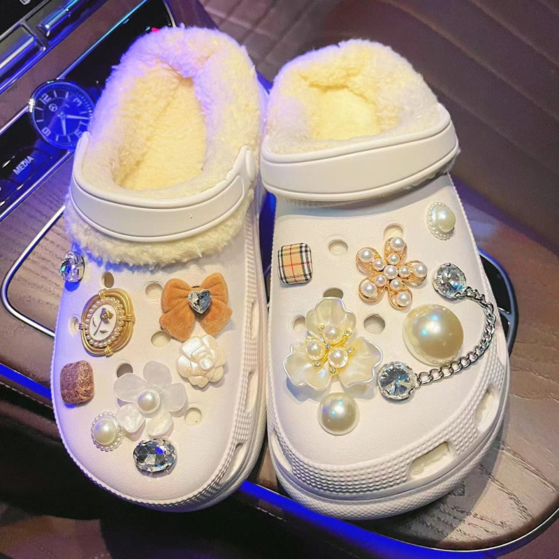 Cipőcsat dísz virágmotívummal — DIY dekoráció cipőkhöz különböző típusokhoz, tavasz