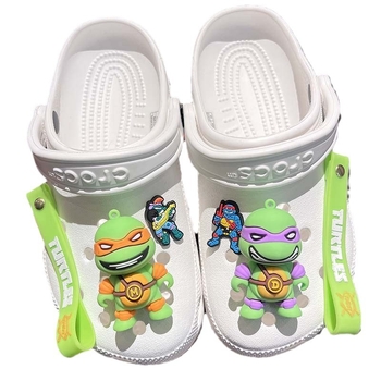 Model 321: Puha gumiból készült cipőcsat Ninja Turtles dizájnnal, kompatibil szandálokhoz és papucsokhoz, levehető PVC DIY kiegészítő