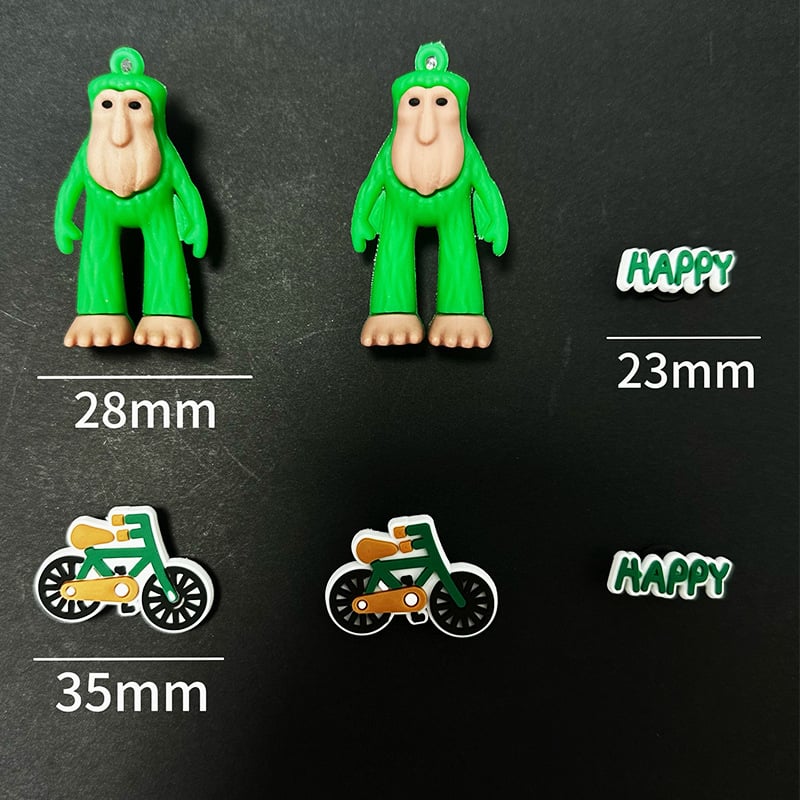 Crocs csattartozék Ad00 – karikatúra stílusú szörny-cápa dizájn, PVC anyag