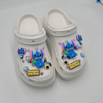 Gyerek Crocs-stílusú cipő kiegészítők – DIY dekoratív elemek, koreai cartoon stílus, modell LS-051; kompatibilis a szandálokkal, textilcipőkkel és papucsokkal; szezonok: nyár, tavasz, ősz