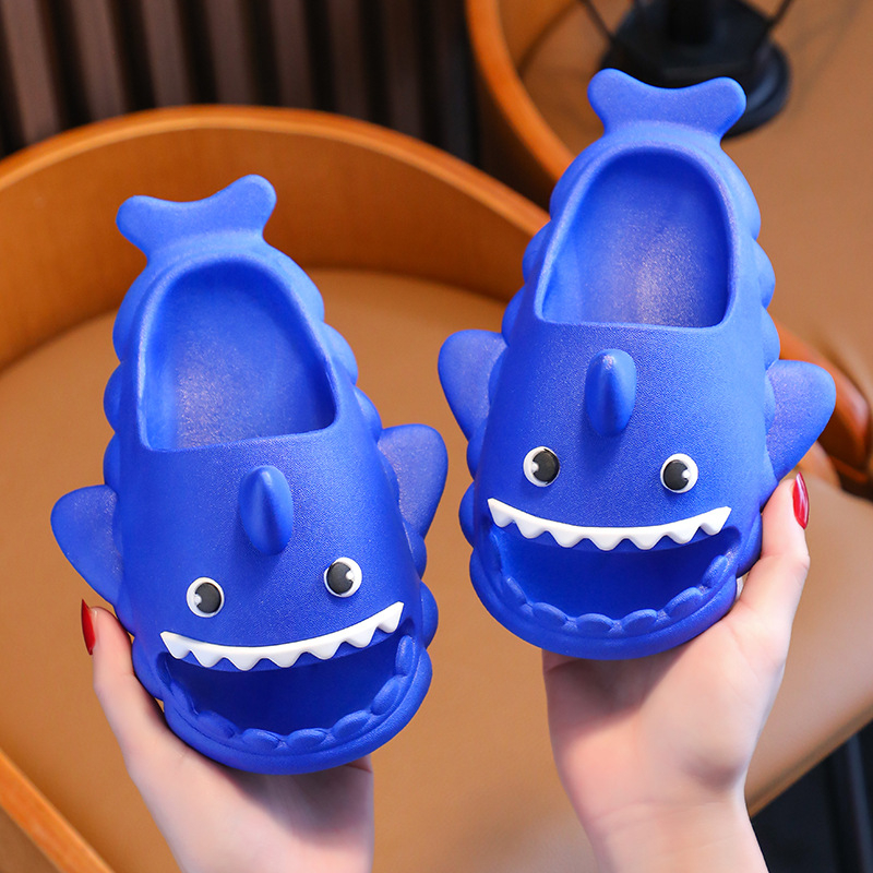 Vaikų vidaus šlepetės su animaciniu dizainu, neslidus padas, minkštas padas, PVC viršus, tinka 4–16 metų vaikams