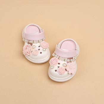 Mergaitėms perforuotos šlepetės vasarai 2025 – gėlių raštas, EVA viršus ir padas, kvėpuojančios, neslidžios, dėvėjimui atsparios