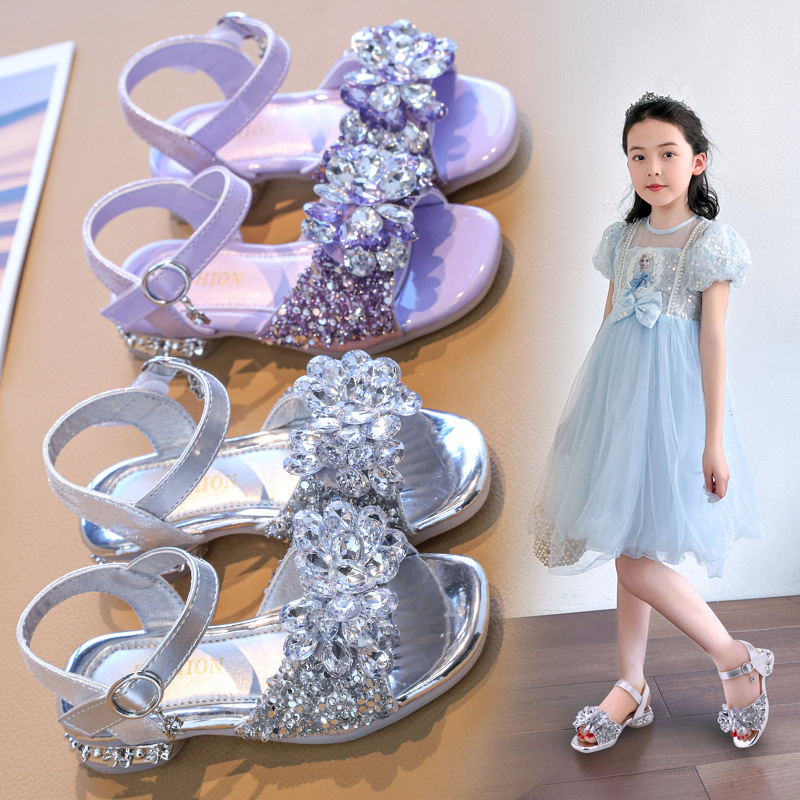 Sandale prințesă pentru fete – cu cristale, suprafața superioară din piele artificială, talpă EVA, pentru vârste 4–12 ani, Vara 2025