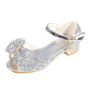 Mergaitėms skirti sandalai: viršutinė dalis iš sintetinės odos, Velcro užsegimas, TPR padas, korėjietiškas stilius