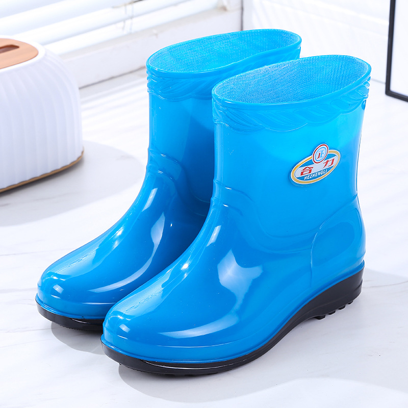 Cizme de ploaie pentru femei – căptușite cu fleece, calde, antiaderante, partea superioară din PVC, înălțime medie a gambelor (PVC partea superioară; fleece căptușit; calde; antiaderante; înălțime medie a gambelor)